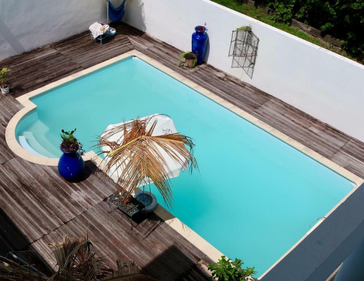 Bed & Breakfast 6 Suites Piscine Et Plage Pointe Faula 르 보클린 외부 사진