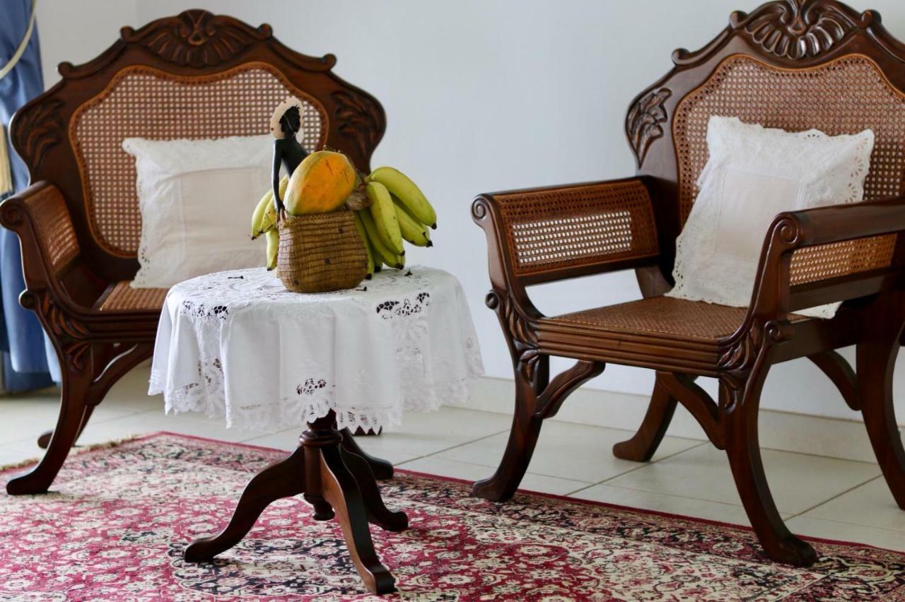 Bed & Breakfast 6 Suites Piscine Et Plage Pointe Faula 르 보클린 외부 사진