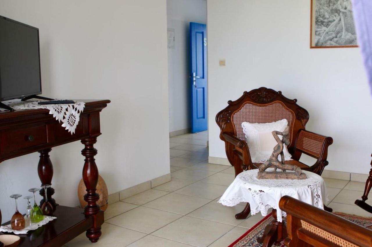 Bed & Breakfast 6 Suites Piscine Et Plage Pointe Faula 르 보클린 외부 사진